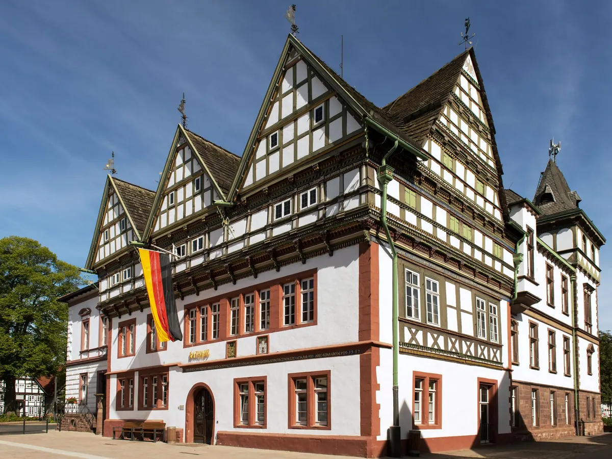 Ein Rathaus – jede Gemeinde setzt ihren Hebesatz